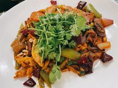 麻辣香锅-拿渡·水煮鱼麻辣香锅(王府井奥莱·香江小镇店)