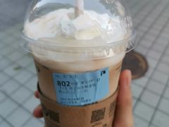 橙之海生酪拿铁-瑞幸咖啡(卓越城店)