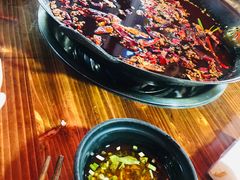 红汤锅底-铜元老码头鳝鱼火锅