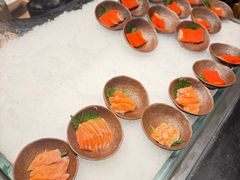 -钱小奴海鲜自助黑金店(杭州滨江龙湖店)