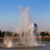 美食什么都有四季广场的花海是真的漂亮