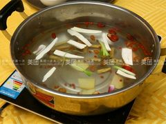 -杉杉奥特莱斯广场(哈尔滨店)