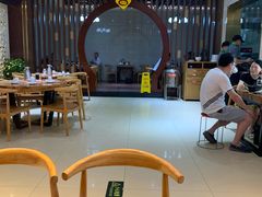 大堂-杨记清芳牛肉拉面(京广路店)