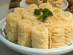 -左庭右院鲜牛肉火锅(浦江欢乐颂店)
