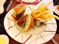 -db Bistro & Oyster Bar by Daniel Boulud(滨海湾金沙店)