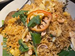 -大头虾越式风味餐厅(光明广场店)