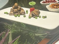 口蘑青豆-尘香•传统川菜(创汇首座店)