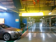 -北京银泰中心-停车场