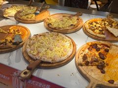 草莓巧克力比萨-比格比萨自助(赛罕区万达广场店)