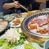 小河蟹都是活的，籽虾大虾都很新鲜