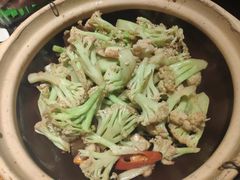 爆香啫啫花菜-汤城小厨•粤菜•靓汤(苏州街店)