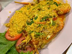 -席娜卡琳火车铁道夜市