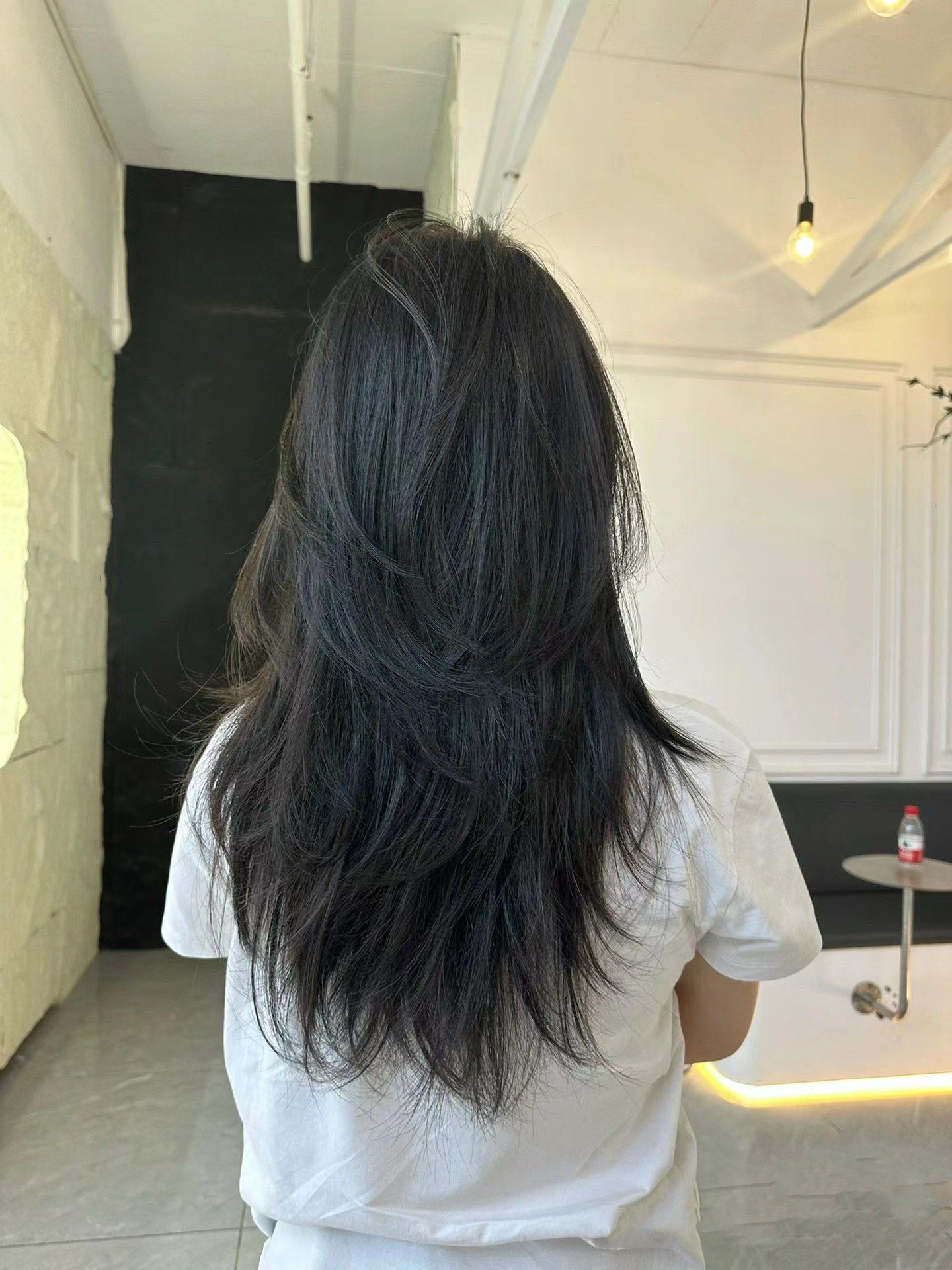 自然蓬松有型 中长发女生建议焊死
不烫不染也能美上天 发尾超大c更