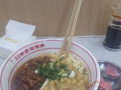 -叶伟胡辣壳面(两路口店)