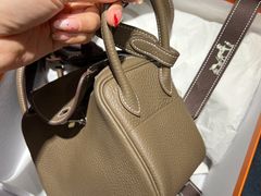 -小飞侠奢侈品回收 寄卖 养护(宝山宝龙广场店)