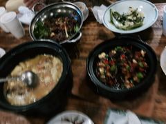 -胡桃里音乐餐厅(陶溪川店)(川湘赣菜·世界百大酒庄直供红酒·音乐表演)
