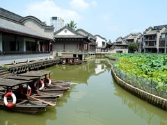 -龙潭水乡