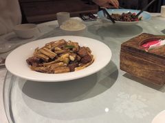 -鄱阳湖·江西小炒·瓦罐煨汤(五道口店)