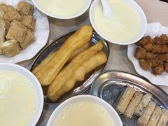 -兄弟深夜豆浆