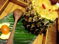 傣味菠萝饭-云海肴·汽锅鸡·云南菜(天津国金汇店)