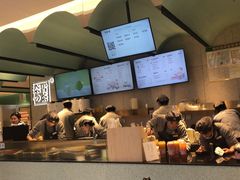 -奈雪的茶(亨特国际广场店)