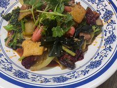 -蜀天上精专麻辣香锅(文定路店)
