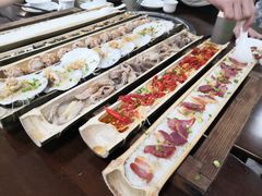 -胡须哥网红竹筒菜
