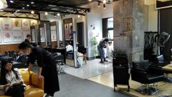 -FRIDAY星期五专业美发沙龙