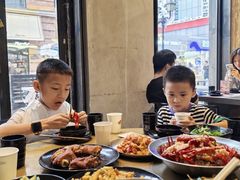 -一棠龙虾•王牌虾球(楚河汉街店)