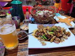 -蚝堡海鲜·威海菜·海肠捞饭·烧烤·亚洲吃蚝公司(幸福门店)