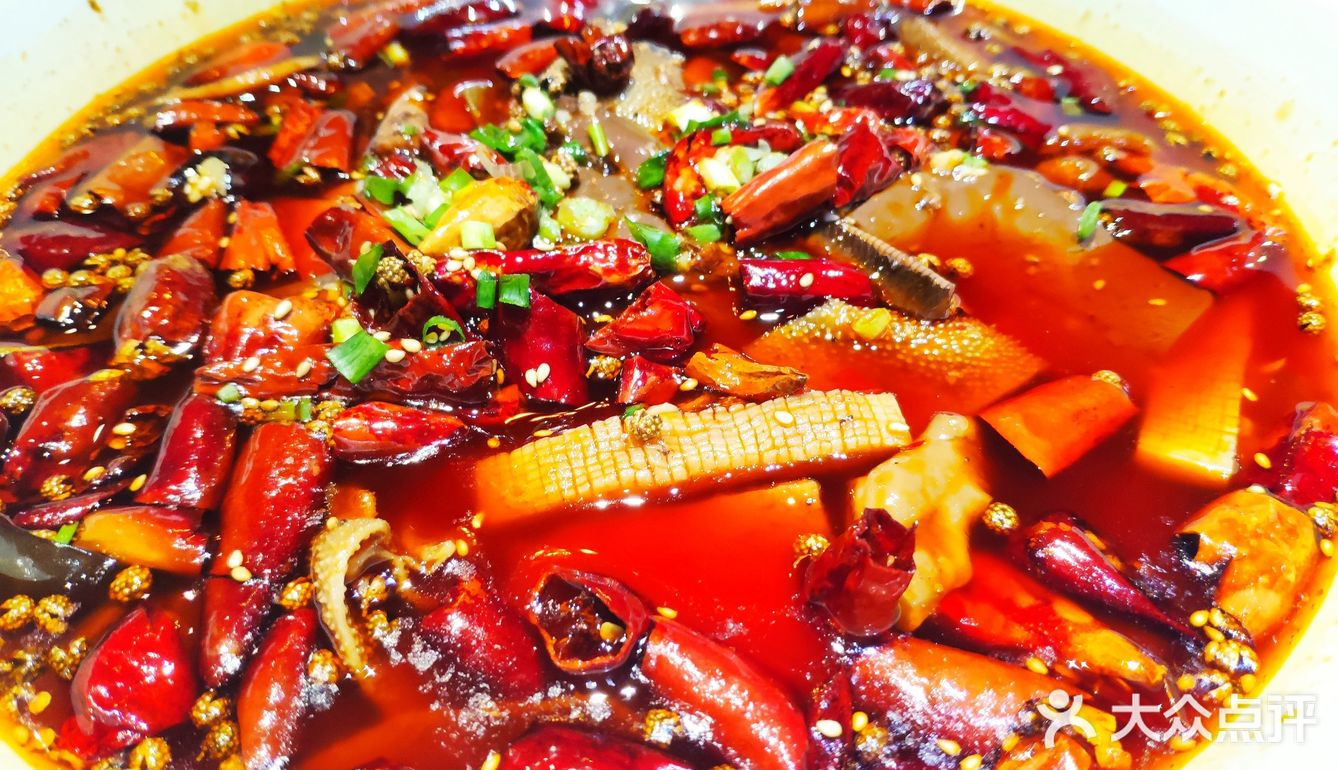 一家环境超好的吃香辣水煮鱼的店