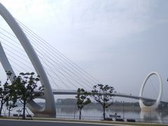 -南京眼步行桥