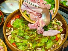 -阿山卓·野生菌火锅·纳西火塘烤肉