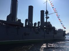 -阿芙乐尔号巡洋舰