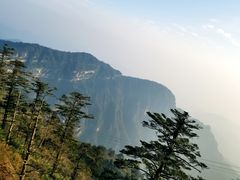 -峨嵋山金顶