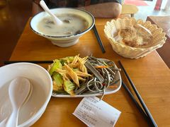 -刘记羊汤·烧饼夹肘子