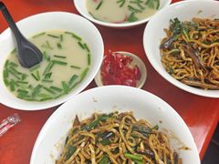 -三百碗宝应长鱼面(板仓街店)