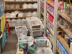 -名创优品(广州萝岗万达广场店)