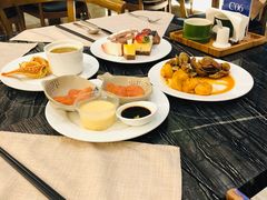 -东方红海鲜百汇(国际大厦店)