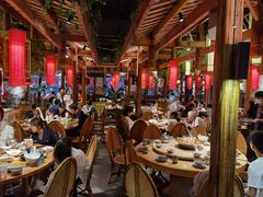 大堂-野山舂·贵州现舂酸汤火锅(鸿通城店)