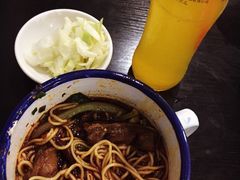 坨坨牛肉面-山城盅盅面