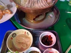 -一口猪海鲜浑锅·东北家常菜