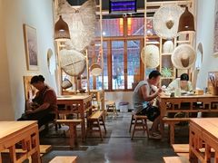 -大众跷脚牛肉馆·非遗传承单位(峨眉山店)