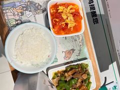 -老乡鸡(上海白玉兰广场店)