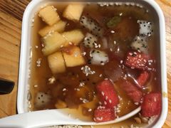 -野山舂·贵州现舂酸汤火锅(鸿通城店)