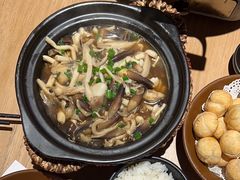 -川堂风·跷脚牛肉·乐山爆炒(宝山日月光店)