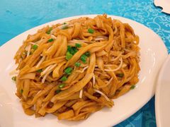 烂锅炒粉-御唐府海珊瑚主题餐厅