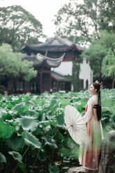-一揽芳华汉服旗袍体验馆(拙政园店)