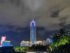 -万绿园