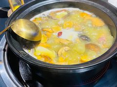 -野菌皇海景野生菌火锅(滨海大道店)